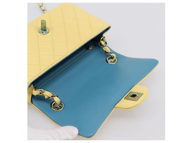 CHANEL Mini Matelassé 20 Bolso de Cadena de Hombro de Piel de Cordero Amarillo CC Auth 197490SV - vista 15