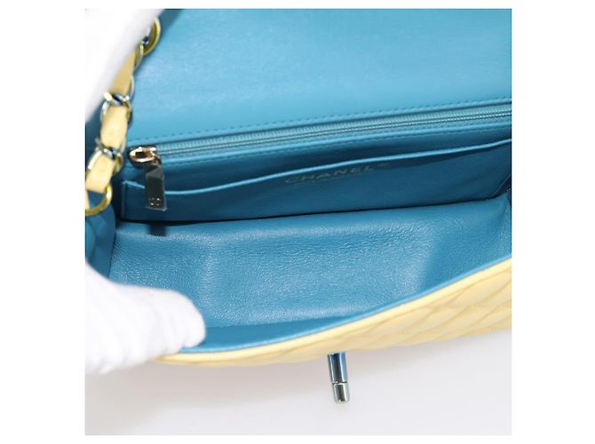 CHANEL Mini Matelassé 20 Bolso de Cadena de Hombro de Piel de Cordero Amarillo CC Auth 197490SV - vista 17