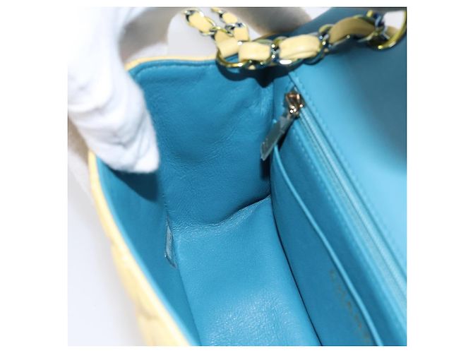 CHANEL Mini Matelassé 20 Bolso de Cadena de Hombro de Piel de Cordero Amarillo CC Auth 197490SV - vista 19