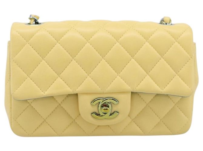 CHANEL Mini Matelassé 20 Bolso de Cadena de Hombro de Piel de Cordero Amarillo CC Auth 197490SV - vista 2