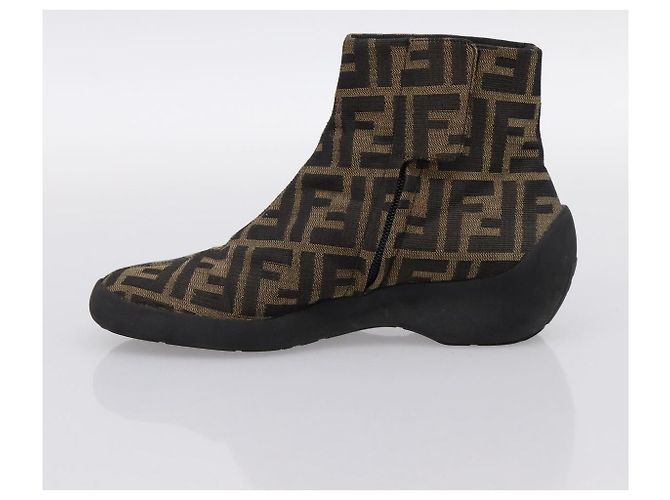 Botines FENDI Zucca Canvas Marrón Negro Auth BA15000A Castaño - vista 14