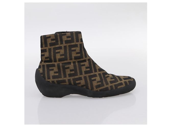 Botines FENDI Zucca Canvas Marrón Negro Auth BA15000A Castaño - vista 15