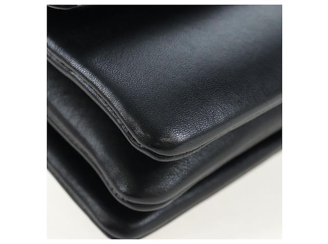Céline Borsa a tracolla con catena CELINE in pelle nera e oro Auth BA14803V Nero - vista 10
