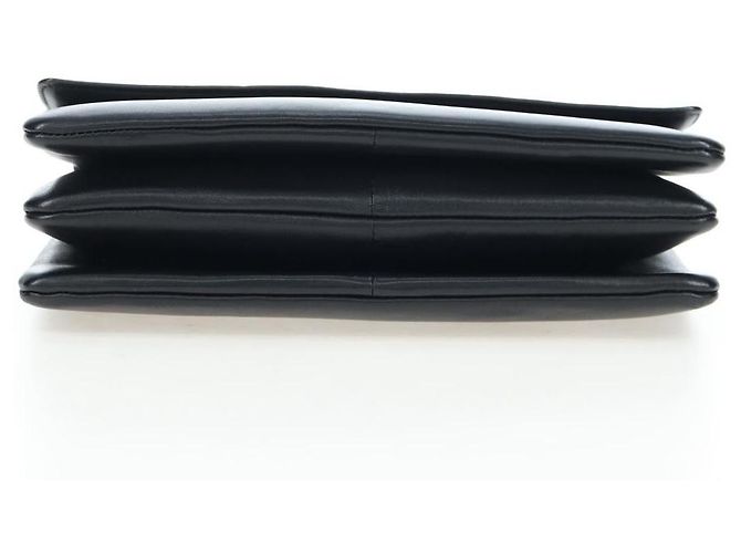 Céline Borsa a tracolla con catena CELINE in pelle nera e oro Auth BA14803V Nero - vista 9