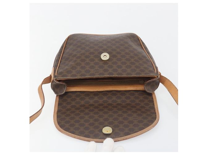 Céline Borsa a tracolla CELINE Macadam Canvas PVC Leather Brown Gold Auth 198697 Marrone D'oro - vista 19