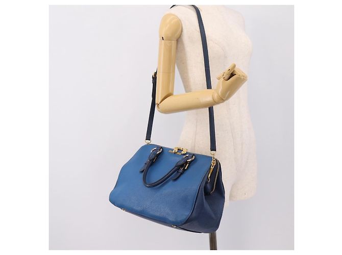 Borsa a mano Miu Miu in pelle 2way blu tono oro Auth 198672A - vista 27