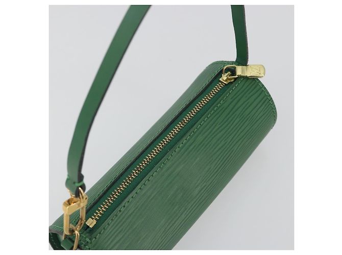 Pouch LOUIS VUITTON Epi Soufflot Green LV Auth 195554A Verde - vista 6