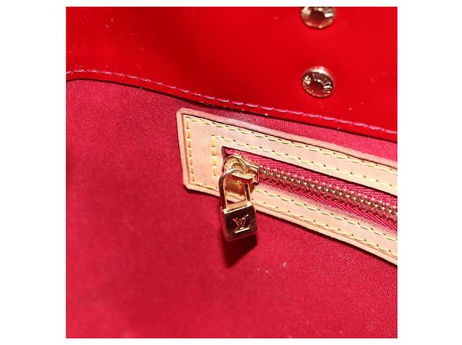 Sac LOUIS VUITTON Monogram Vernis Reade PM Pomme D'amour M91990 LV Auth ep15684V Rouge - vue 21
