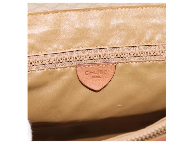 Céline Borsa a mano CELINE Macadam Canvas PVC Beige Gold Auth 198262 D'oro - vista 17