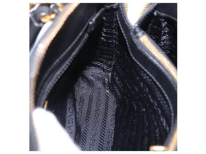 Borsa a mano PRADA pelle Saffiano 2way Nero Oro Auth 198741V D'oro - vista 23