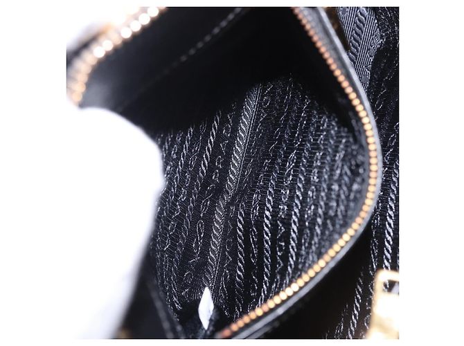 Borsa a mano PRADA pelle Saffiano 2way Nero Oro Auth 198741V D'oro - vista 28