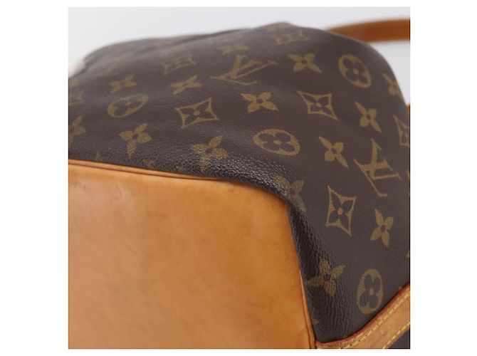 LOUIS VUITTON Monogram Petit Noe Shoulder Bag M42226 LV Auth 197462A Monogramma - vista 15