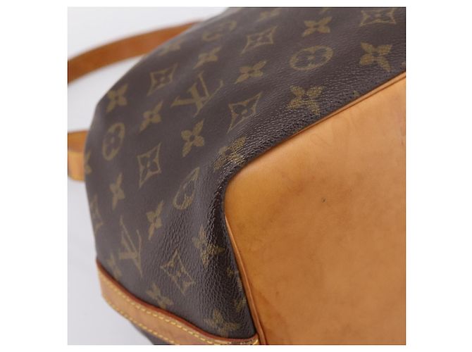 LOUIS VUITTON Monogram Petit Noe Shoulder Bag M42226 LV Auth 197462A Monogramma - vista 16