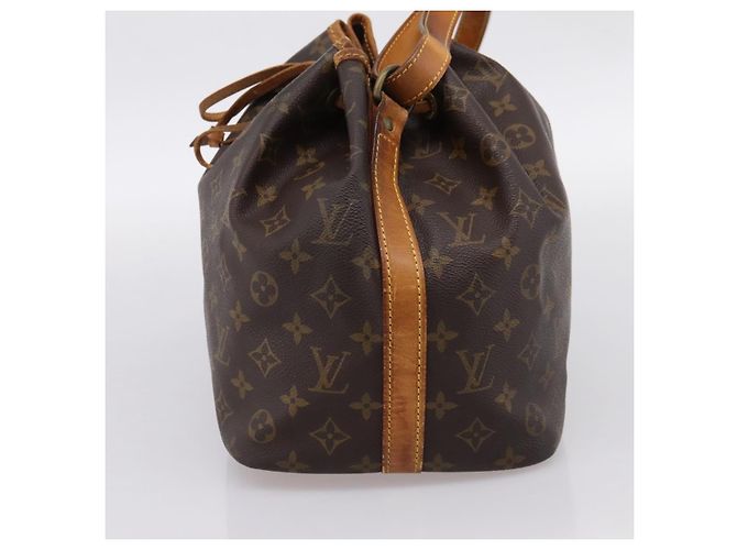 LOUIS VUITTON Monogram Petit Noe Shoulder Bag M42226 LV Auth 197462A Monogramma - vista 4