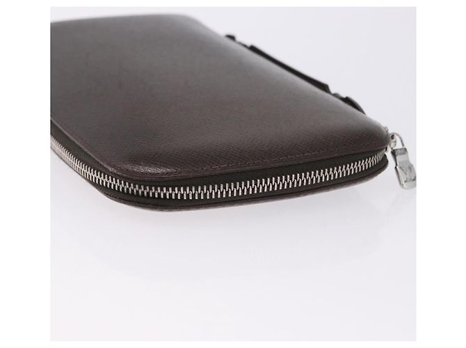 LOUIS VUITTON Taiga Organizer Atoll Travel Case Grizzly M30658 LV Auth 196305 - vista 7