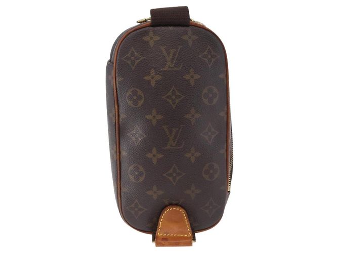 LOUIS VUITTON Monogram Pochette Gange Shoulder Bag M51870 LV Auth BA14920 Monogramma - vista 2