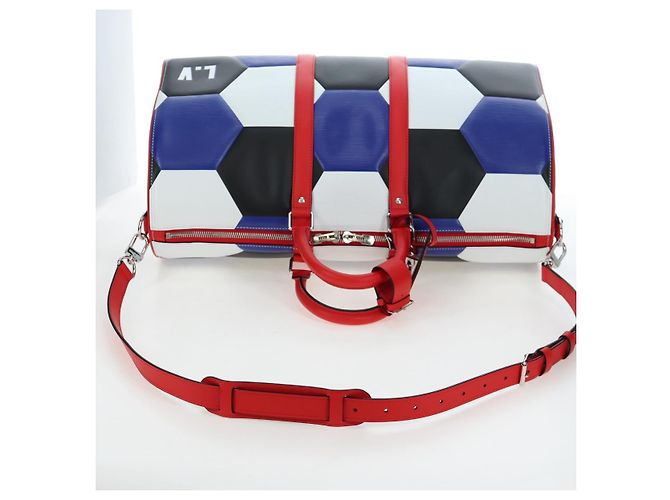 LOUIS VUITTON Epi FIFA Collaboration Keepall Bandouliere 50 Blue Auth 195540SM - vista 9