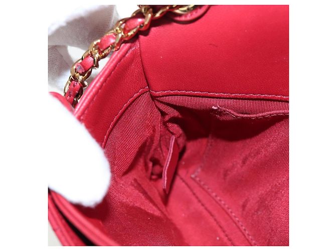 Borsa CHANEL Mini Matelasse 20 con catena in pelle d'agnello 2 vie rossa e oro CC Auth 196377M Rosso D'oro - vista 24