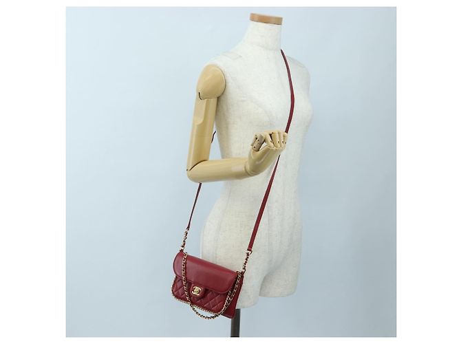 Borsa CHANEL Mini Matelasse 20 con catena in pelle d'agnello 2 vie rossa e oro CC Auth 196377M Rosso D'oro - vista 29