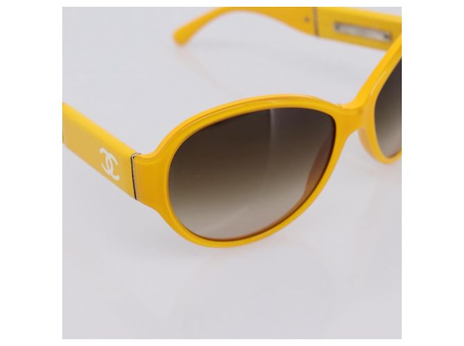 Occhiali da sole CHANEL COCO Mark Plastica Giallo Argento CC Auth 198826A - vista 8