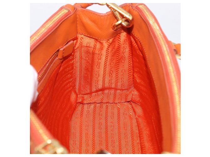 Saffiano Borsa a Mano PRADA Pelle Safiano 2way Orange Gold Auth BA15151 D'oro Arancione - vista 23