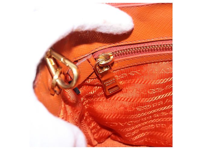 Saffiano Borsa a Mano PRADA Pelle Safiano 2way Orange Gold Auth BA15151 D'oro Arancione - vista 25