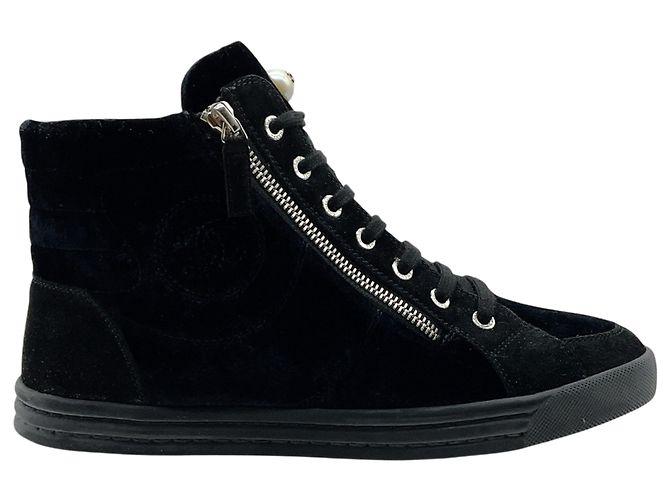 Sneakers alte Chanel in velluto nero - vista 2