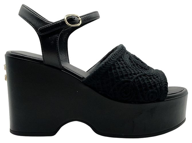 Sandali platform Chanel 2025 in mesh nero con logo CC - vista 2