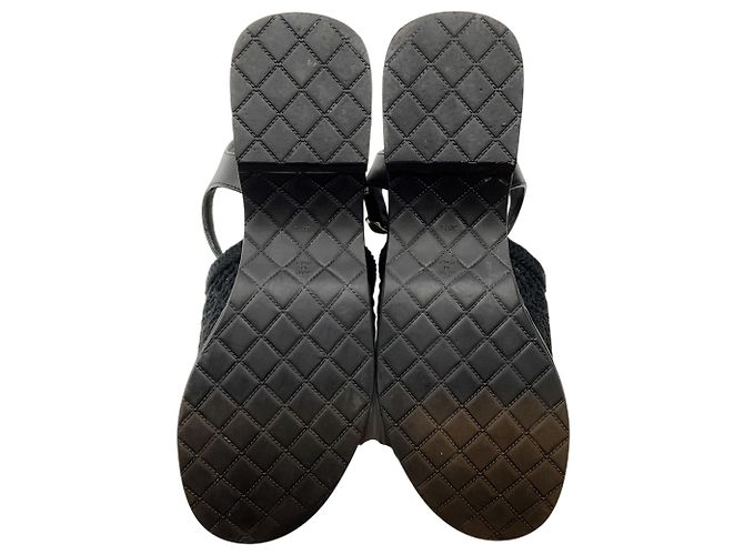 Sandali platform Chanel 2025 in mesh nero con logo CC - vista 7