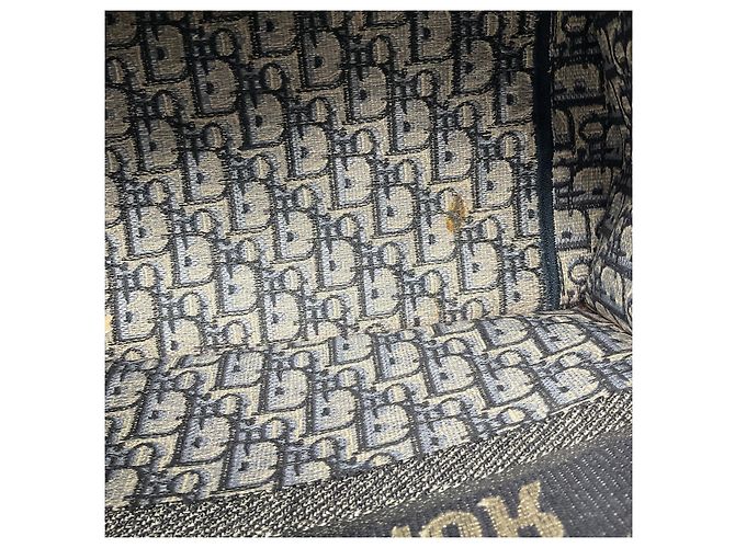 Borsa a mano Dior Book Tote Medium con ricamo Dior Oblique Ecru / Blue di Christian Dior - vista 9