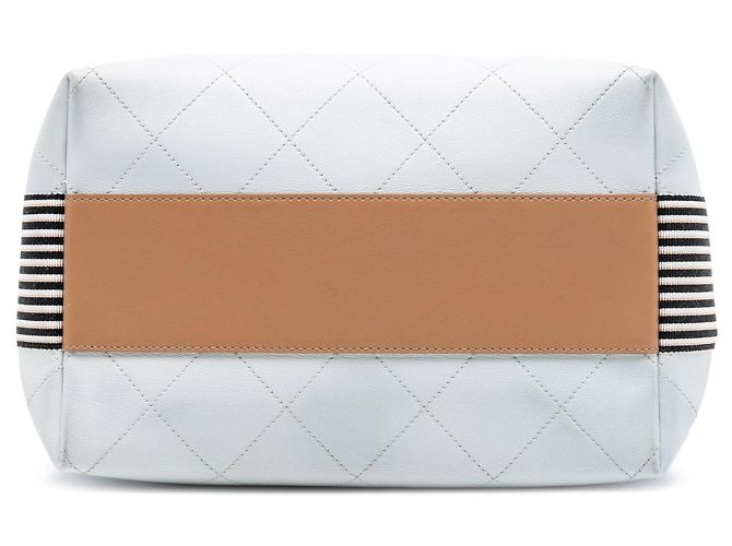 Bolso Hobo Chanel Large de piel de becerro acolchada blanca con botón Blanco - vista 3
