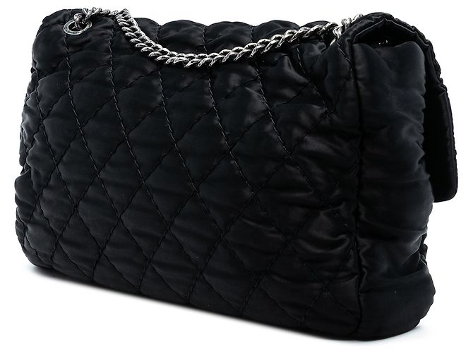 Borsa a spalla Chanel Single Flap in raso trapuntato CC Extra Large Nera Nero - vista 3