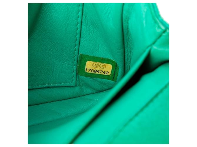 Borsa a tracolla Chanel Extra Mini Rectangular Classic Single Flap in raso verde - vista 6