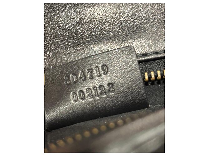 Gucci Fold-Over Clutch aus schwarzem Pythonleder - Ansicht 4