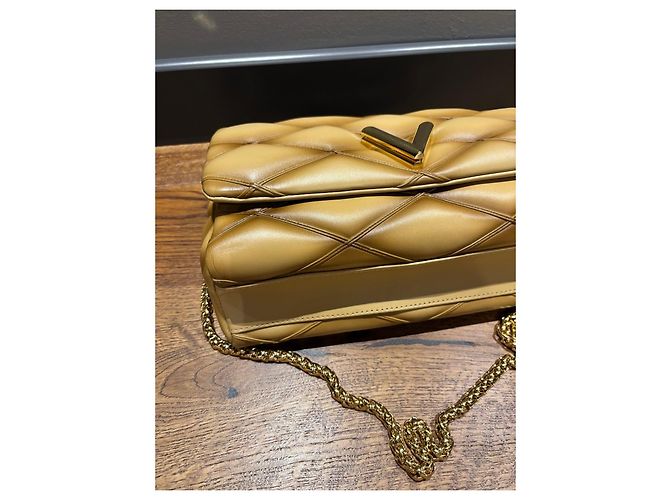 Borsa Louis Vuitton Go 14 GM Top Handle Cammello - vista 14