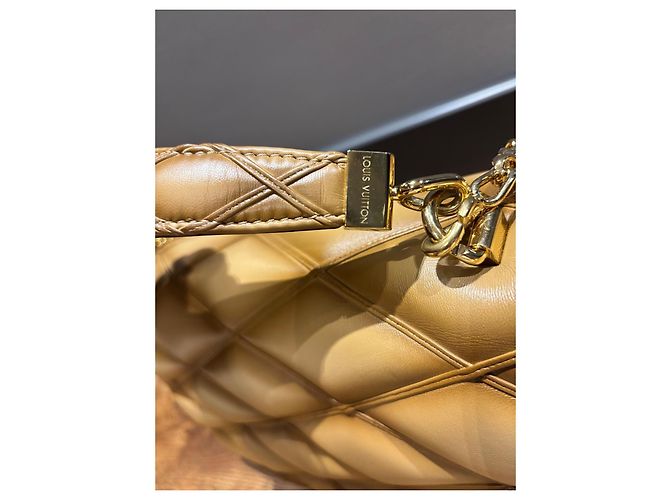 Borsa Louis Vuitton Go 14 GM Top Handle Cammello - vista 8