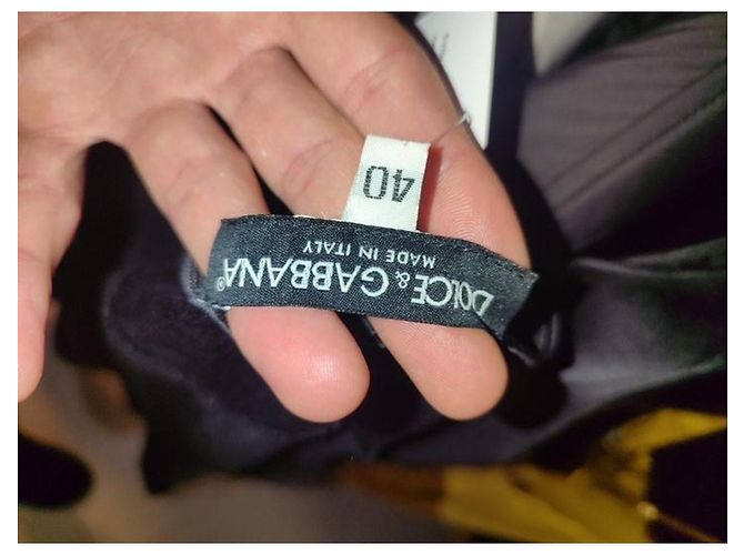 Regata ajustada Dolce & Gabbana preta com acabamento em renda IT 40 usada - vista 5