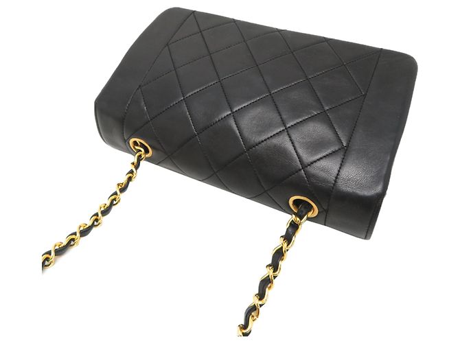 Borsa a tracolla Chanel Matelassé Diana Flap Nero - vista 4