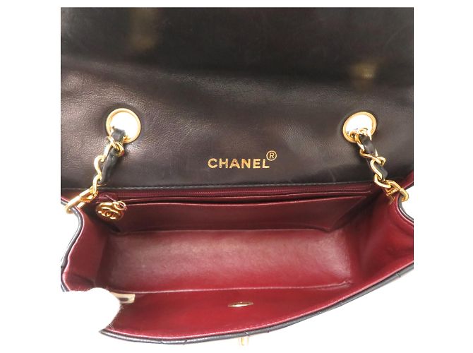 Borsa a tracolla Chanel Matelassé Diana Flap Nero - vista 6