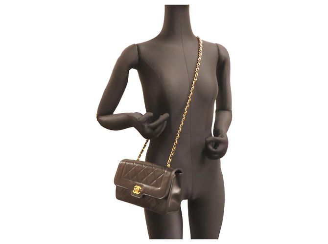 Borsa a tracolla Chanel Matelassé Diana Flap Nero - vista 8