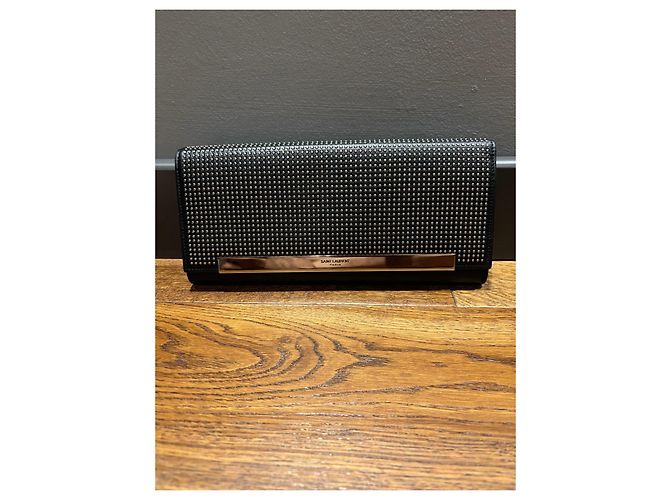 Clutch in pelle borchiata nera Saint Laurent Nero - vista 11