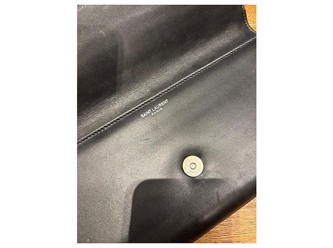Clutch in pelle borchiata nera Saint Laurent Nero - vista 5