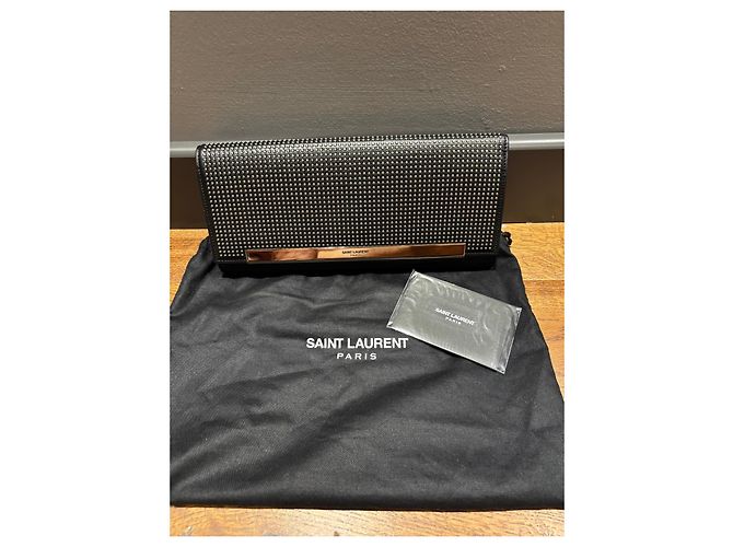Clutch in pelle borchiata nera Saint Laurent Nero - vista 6