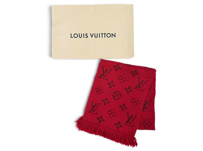 Louis Vuitton Ruby Monogram Stole Red - view 2
