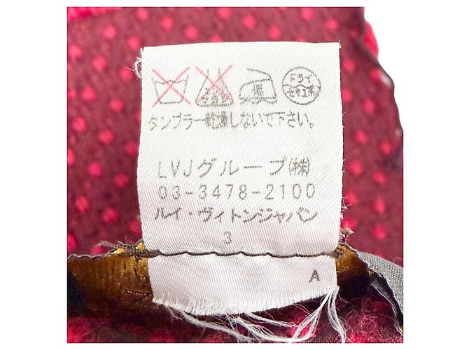 Louis Vuitton Ruby Monogram Stole Red - view 8