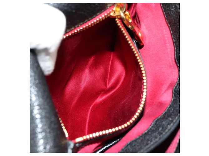 Miu Miu Shoulder Bag Leather Black Gold - vista 23