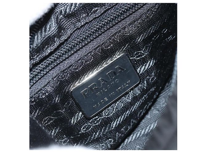 PRADA Schultertasche mit Kette Nylon Schwarz Gold - Ansicht 19