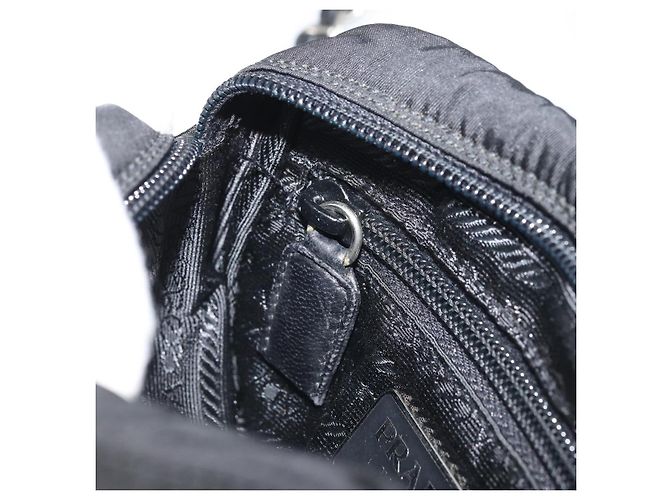 PRADA Schultertasche mit Kette Nylon Schwarz Gold - Ansicht 22