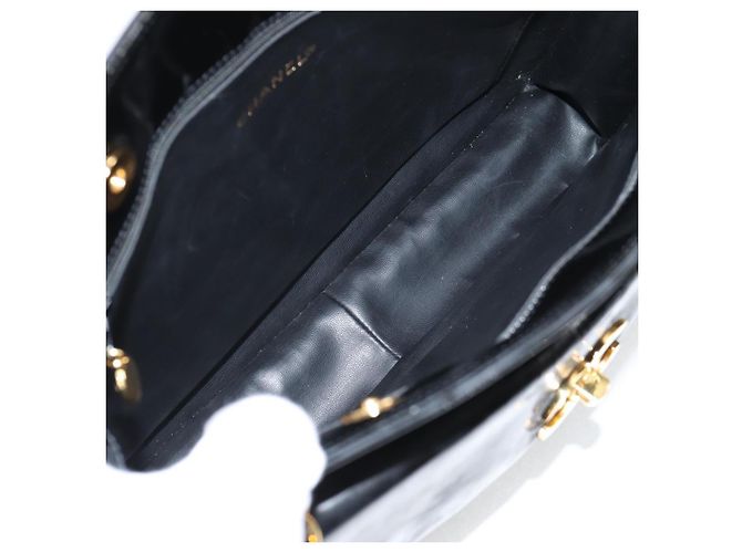 CHANEL Chain Tote Bag Patent leather Black Gold CC - vista 20