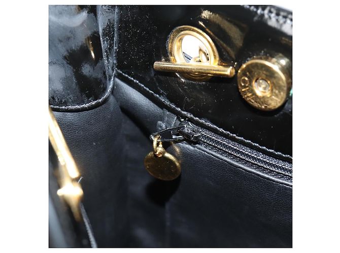 CHANEL Chain Tote Bag Patent leather Black Gold CC - vista 23